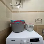 Apartament Stylish 50m From Radhime *