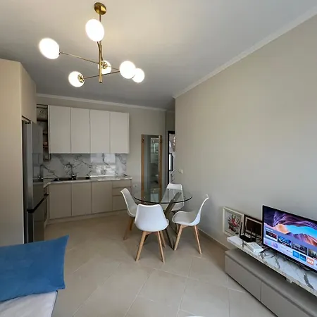 Stylish 50m From Radhime Apartamento *